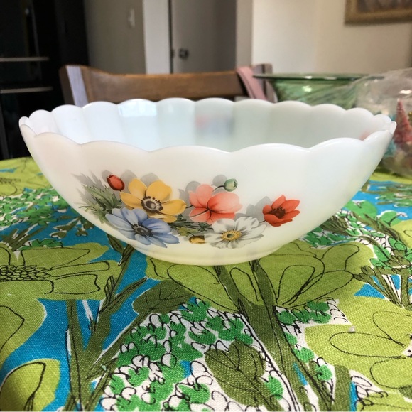 Vintage Other - Vintage floral scalloped milk glass medium size bowl.